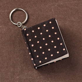 Mini Diary Keychain in Floral Prints Cover 18