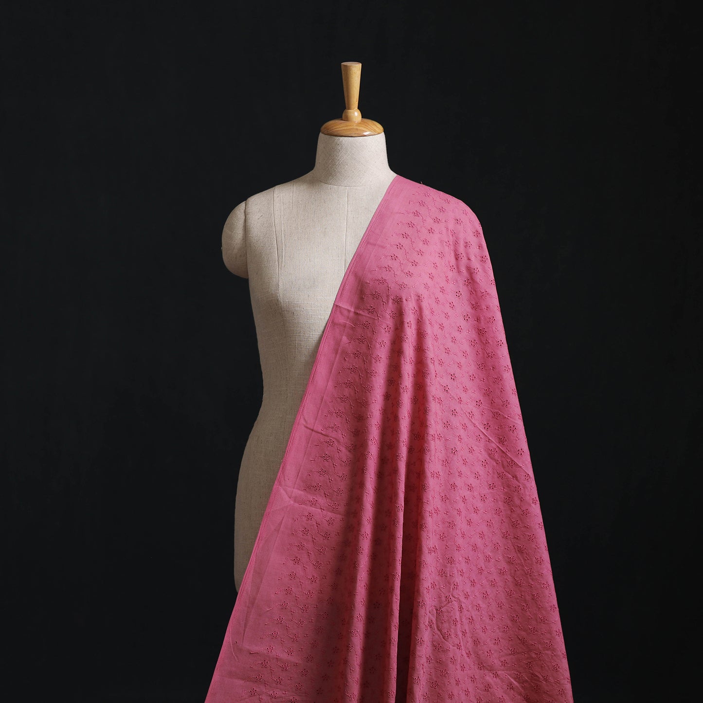 Floral Embroidered Cotton Hakoba Fabric 14
