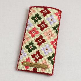 Hand Embroidered Mobile Pouch 31