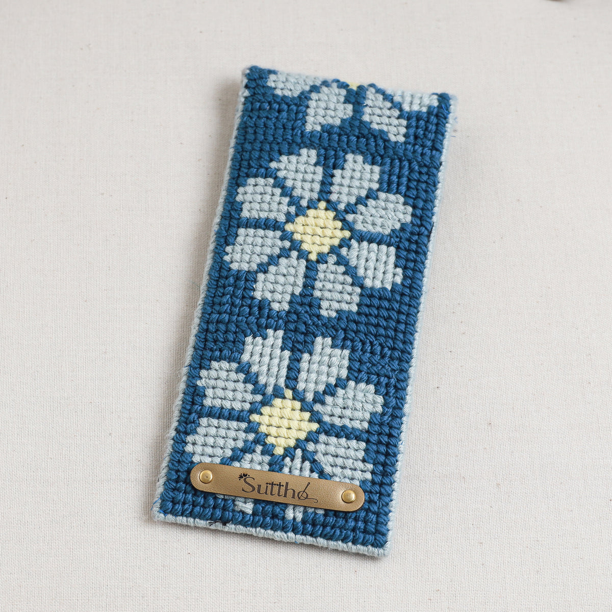 Hand Embroidered Spectacle Pouch 08