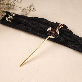 Handcrafted Paka Meenakari Metal Juda Pin 35