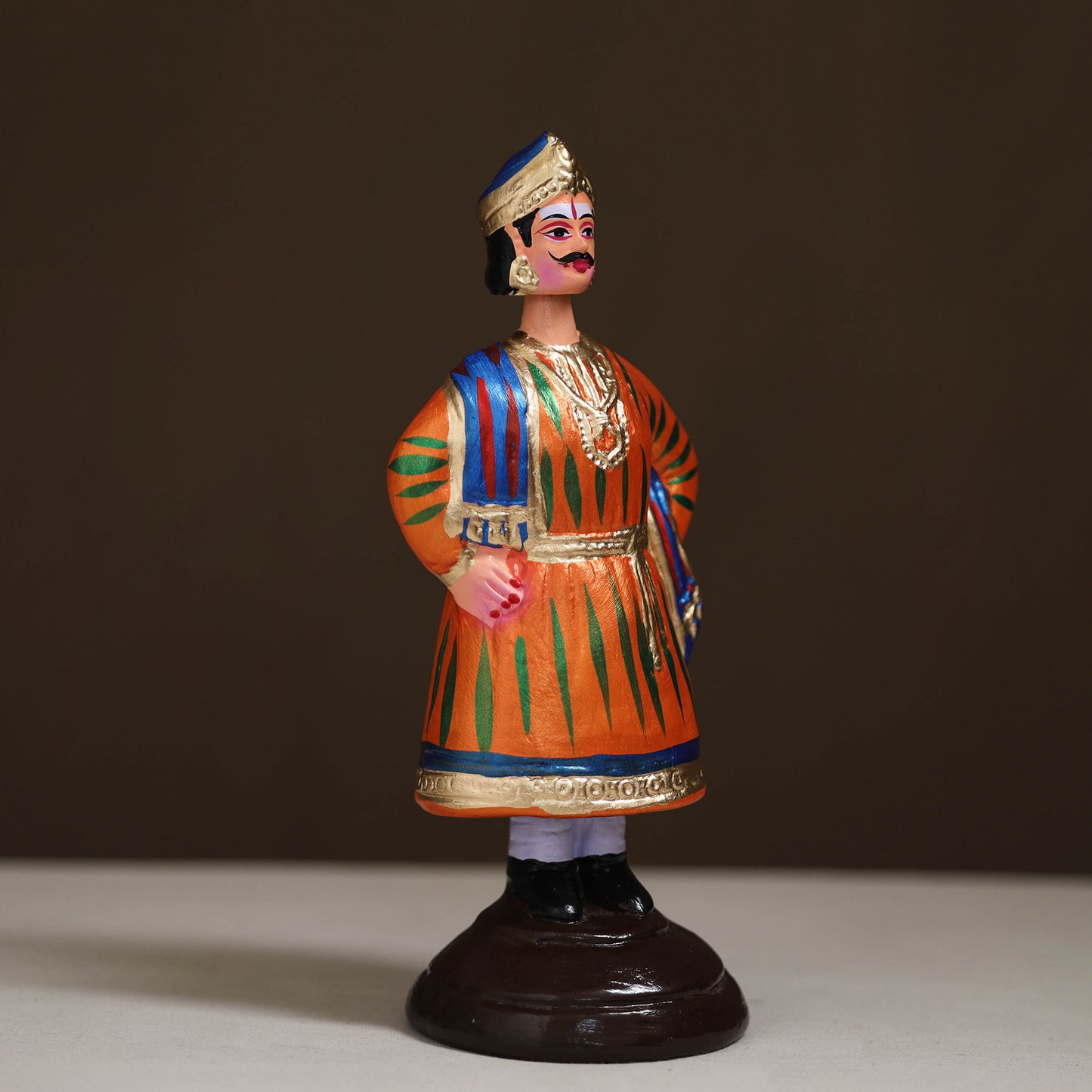 Thanjavur Thalaiyatti Bommai Handpainted Bobble Head Raja Rani Dancing Doll 14