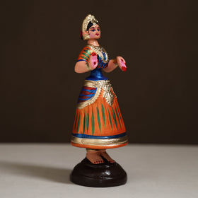 Thanjavur Thalaiyatti Bommai Handpainted Bobble Head Raja Rani Dancing Doll 12