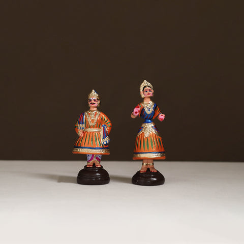 Thanjavur Thalaiyatti Bommai Handpainted Bobble Head Raja Rani Dancing Doll 12