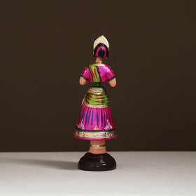 Thanjavur Thalaiyatti Bommai Handpainted Bobble Head Dancing Doll 02