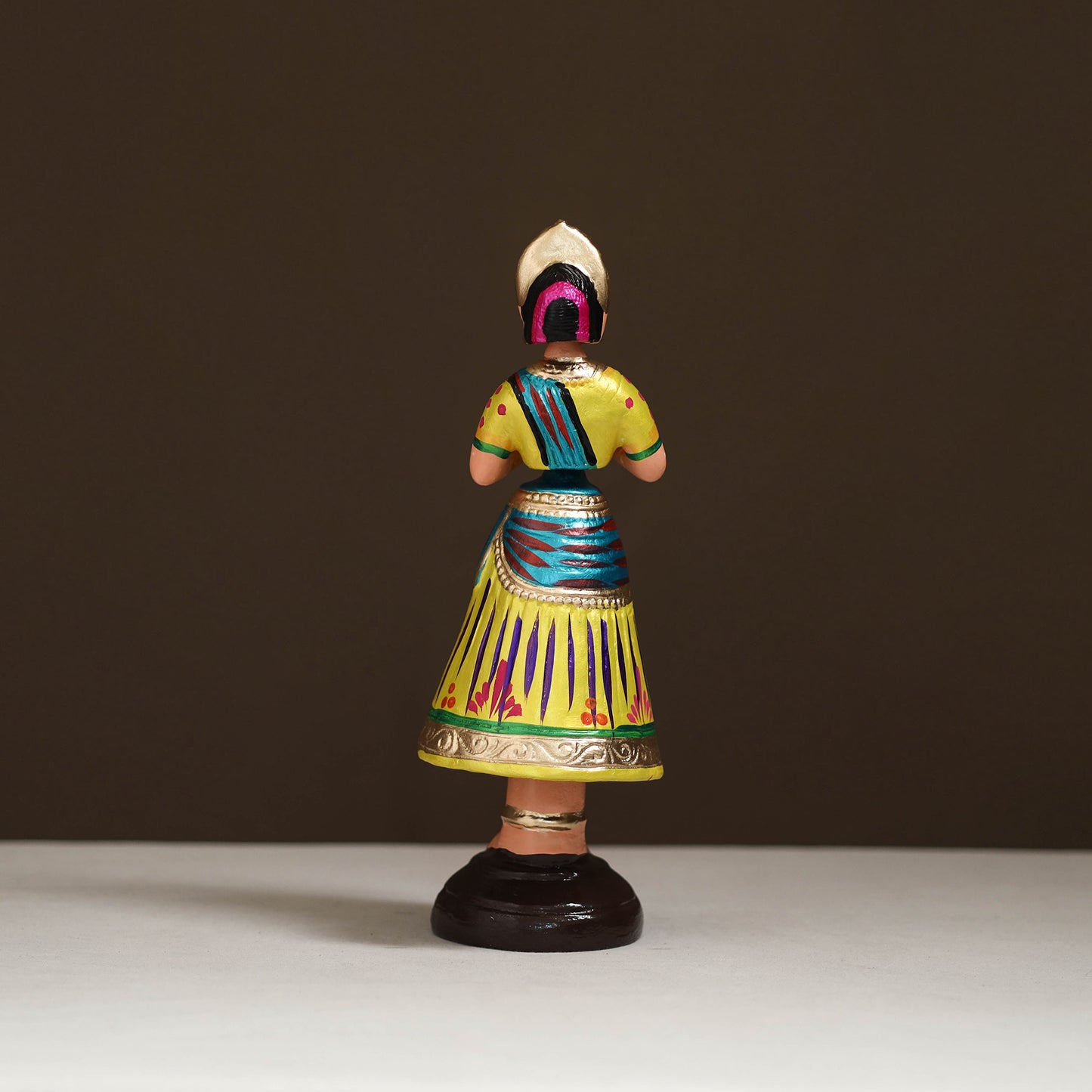 Thanjavur Thalaiyatti Bommai Handpainted Bobble Head Dancing Doll 03