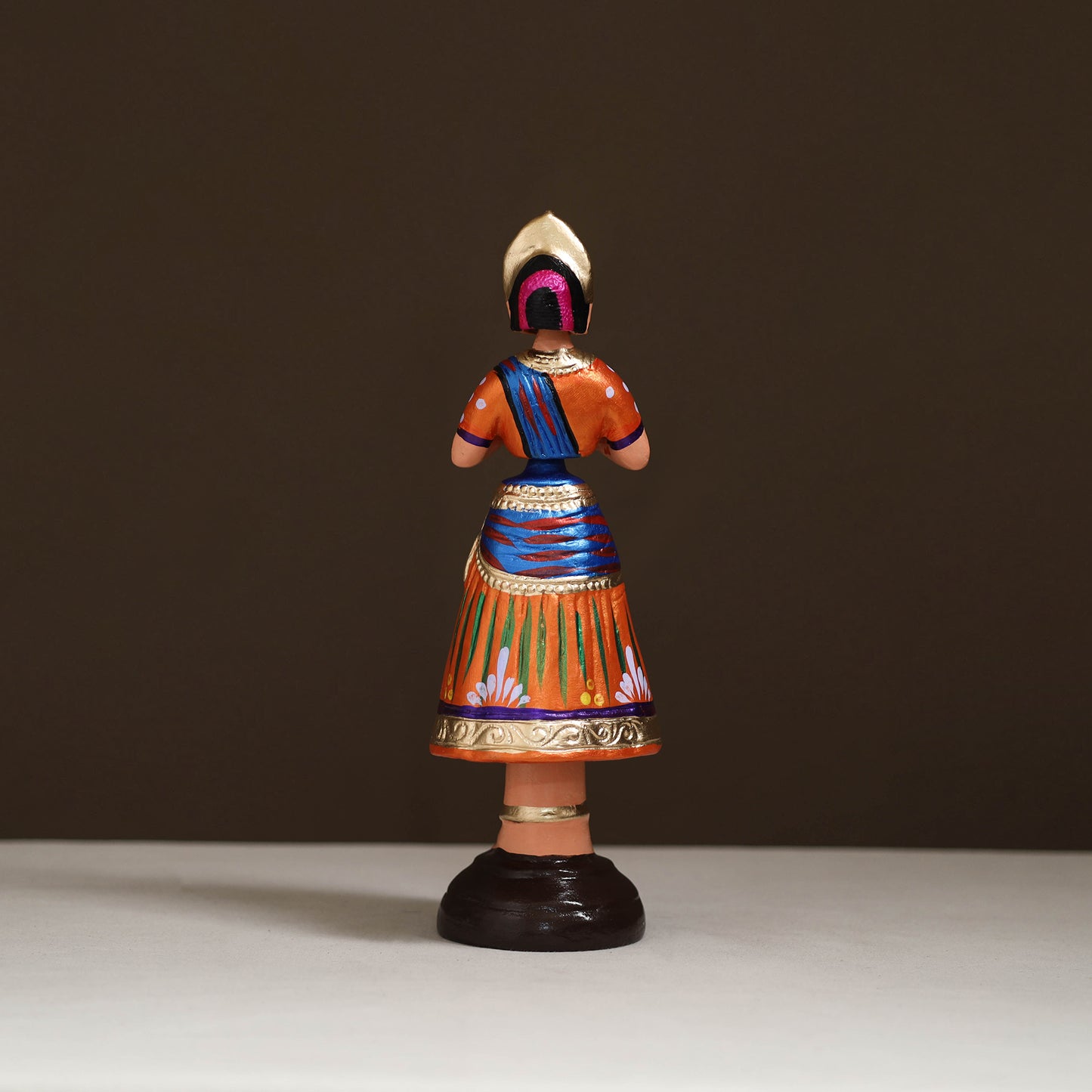 Thanjavur Thalaiyatti Bommai Handpainted Bobble Head Dancing Doll 04