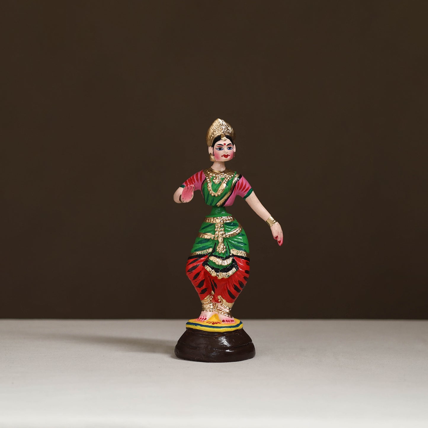 Thanjavur Thalaiyatti Bommai Handpainted Bobble Head Bharatanatyam Dancing Doll 08