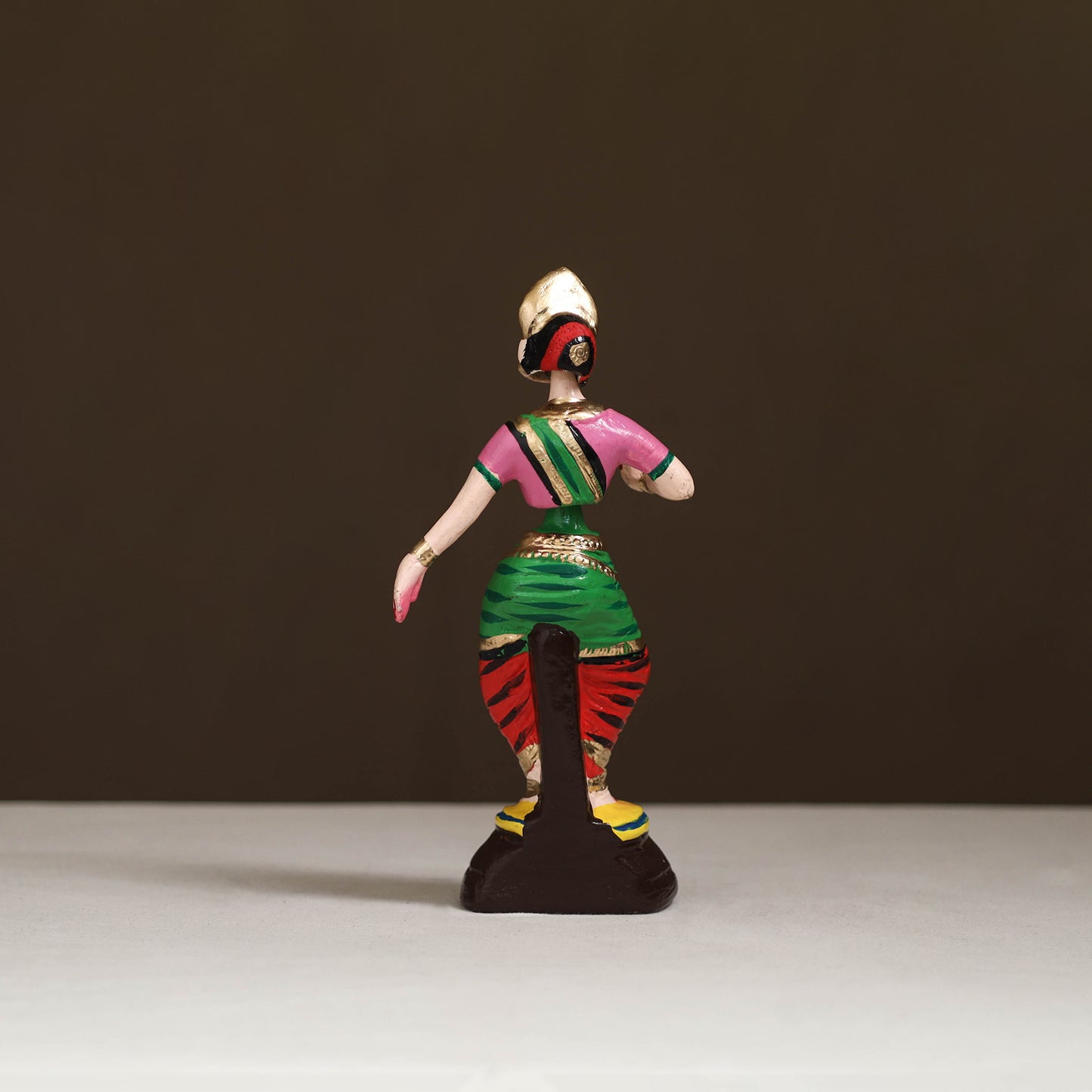 Thanjavur Thalaiyatti Bommai Handpainted Bobble Head Bharatanatyam Dancing Doll 08