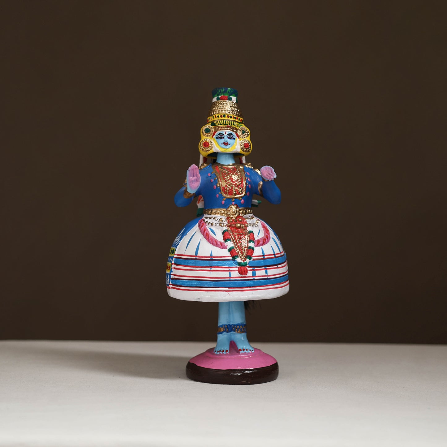 Thanjavur Thalaiyatti Bommai Handpainted Bobble Head Kathakali Dancing Doll 09