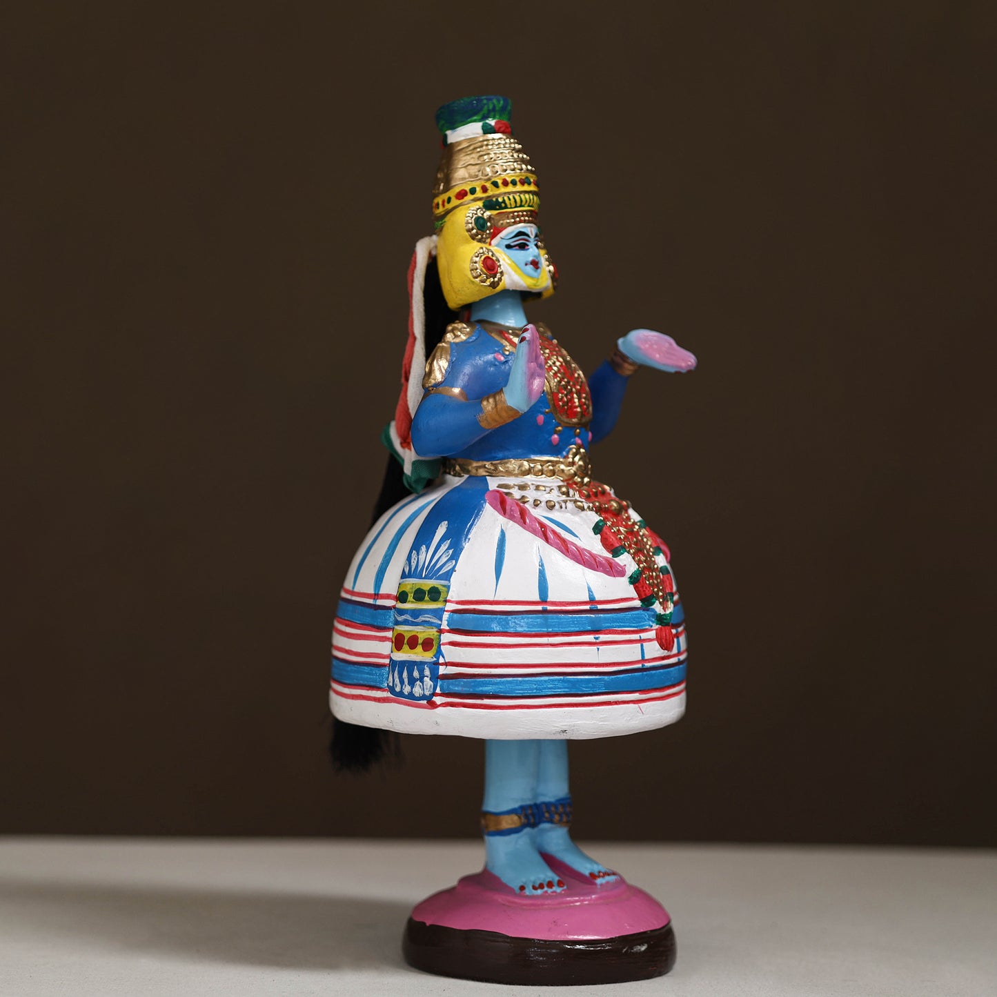 Thanjavur Thalaiyatti Bommai Handpainted Bobble Head Kathakali Dancing Doll 09