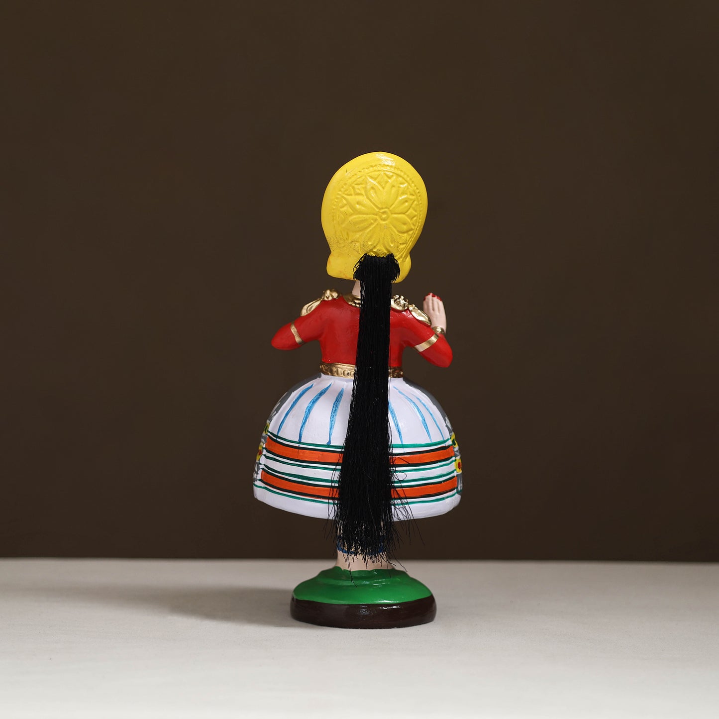 Thanjavur Thalaiyatti Bommai Handpainted Bobble Head Kathakali Dancing Doll 10