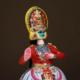 Thanjavur Thalaiyatti Bommai Handpainted Bobble Head Kathakali Dancing Doll 10