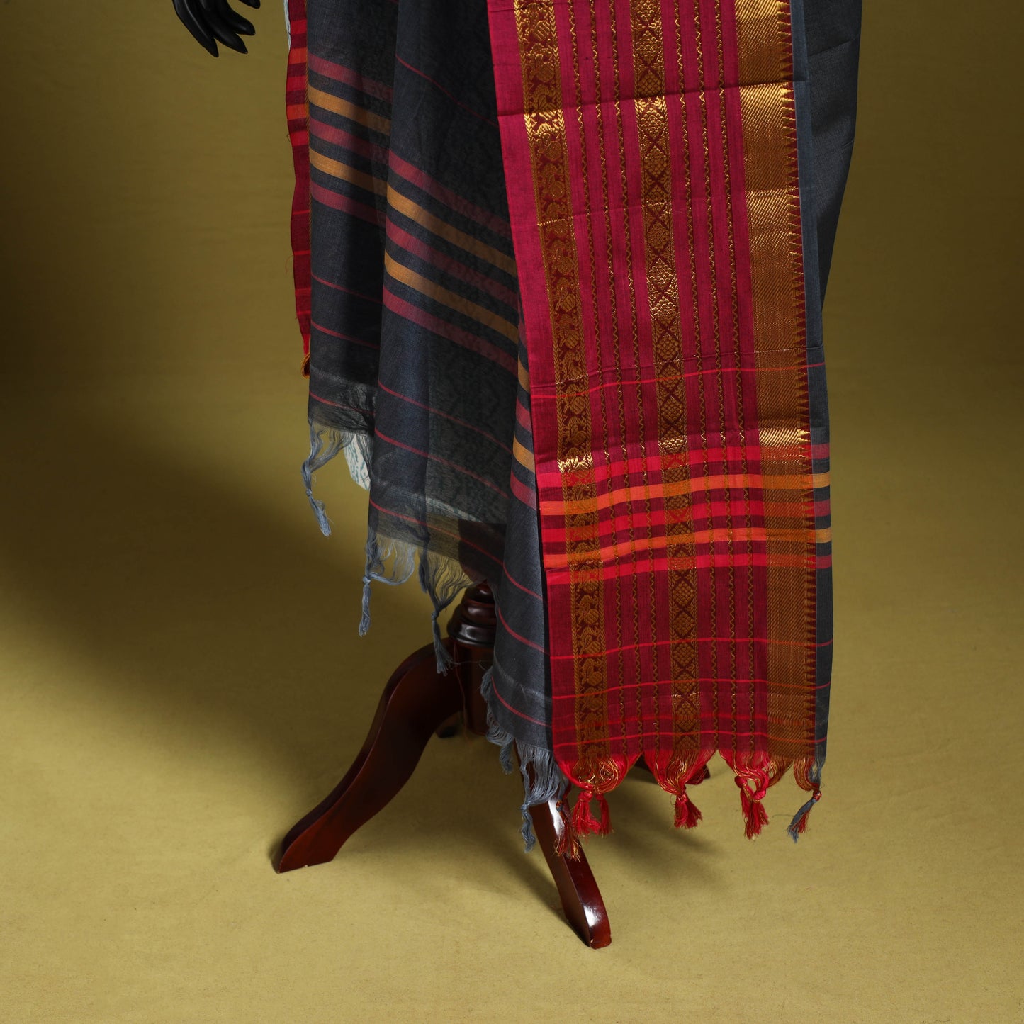 Grey - dharwad cotton dupatta with zari border 10