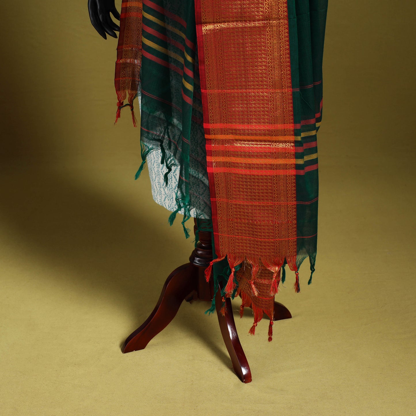 Green - dharwad cotton dupatta with zari border 14