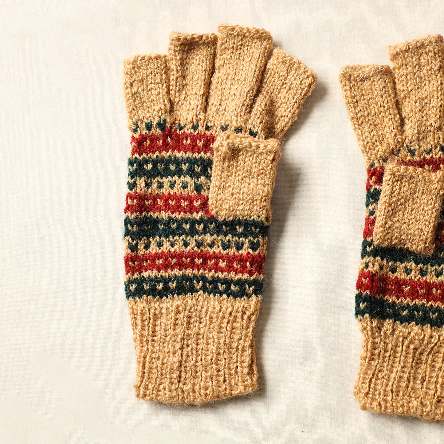 Kumaun Hand Knitted Woolen Gloves (Adult) 08