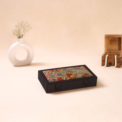 Kalamkari Handpainted Jewellery Box by Dwaraka Plus 15