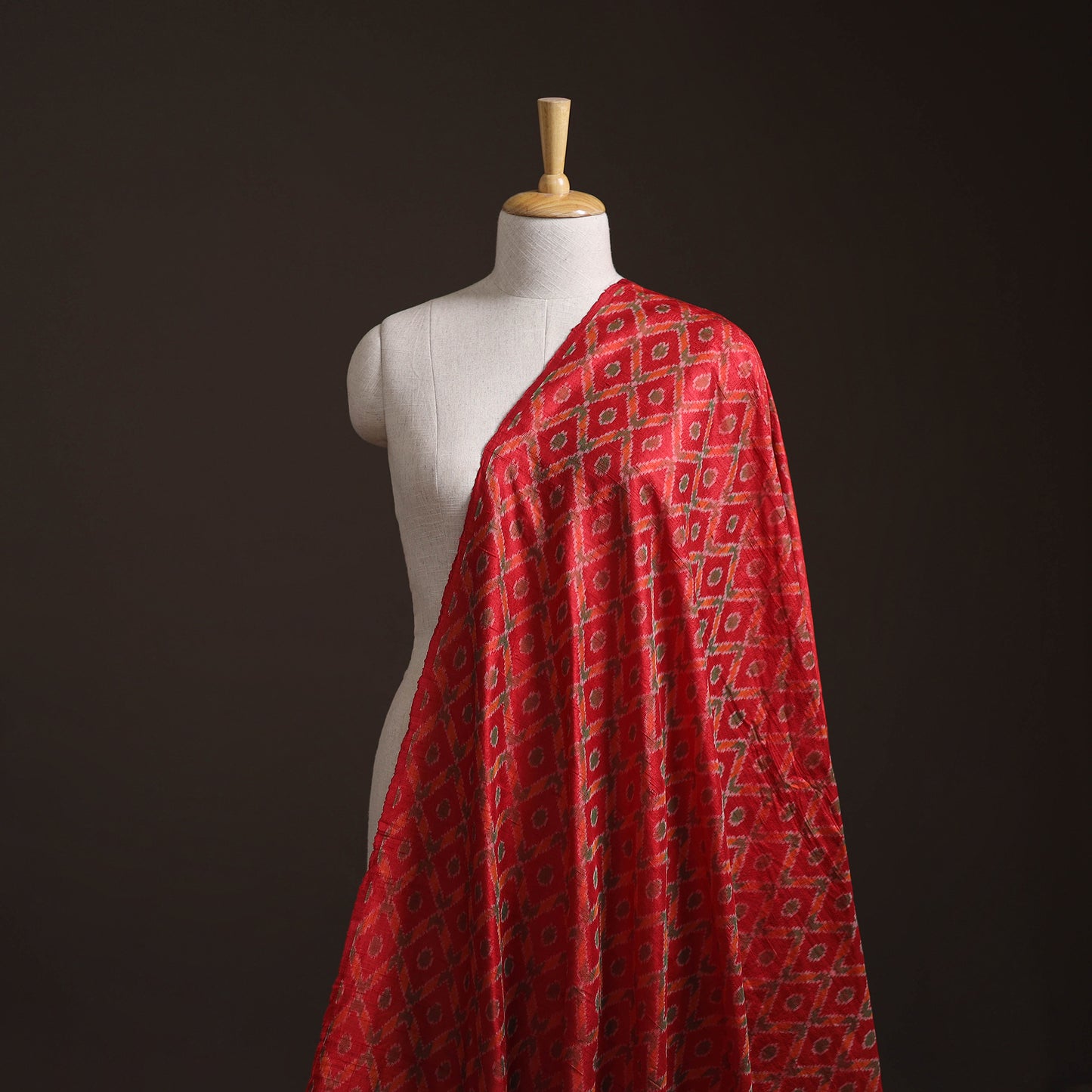 Pochampally Ikat Pure Handloom Raw Silk Fabric 02
