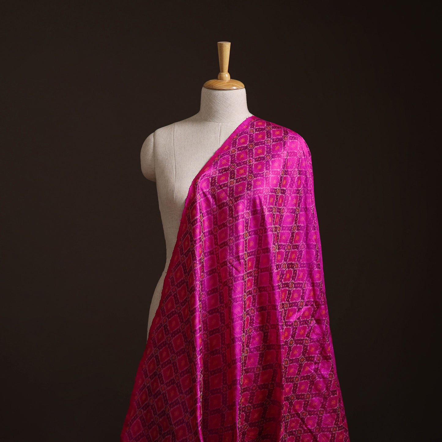 Pochampally Ikat Pure Handloom Raw Silk Fabric 08