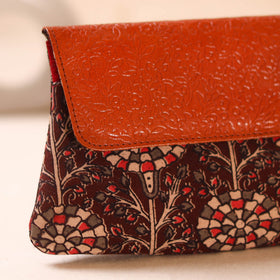 Embossed Leather Flap Hand Print Clutch  17