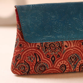 Embossed Leather Flap Hand Print Clutch  19