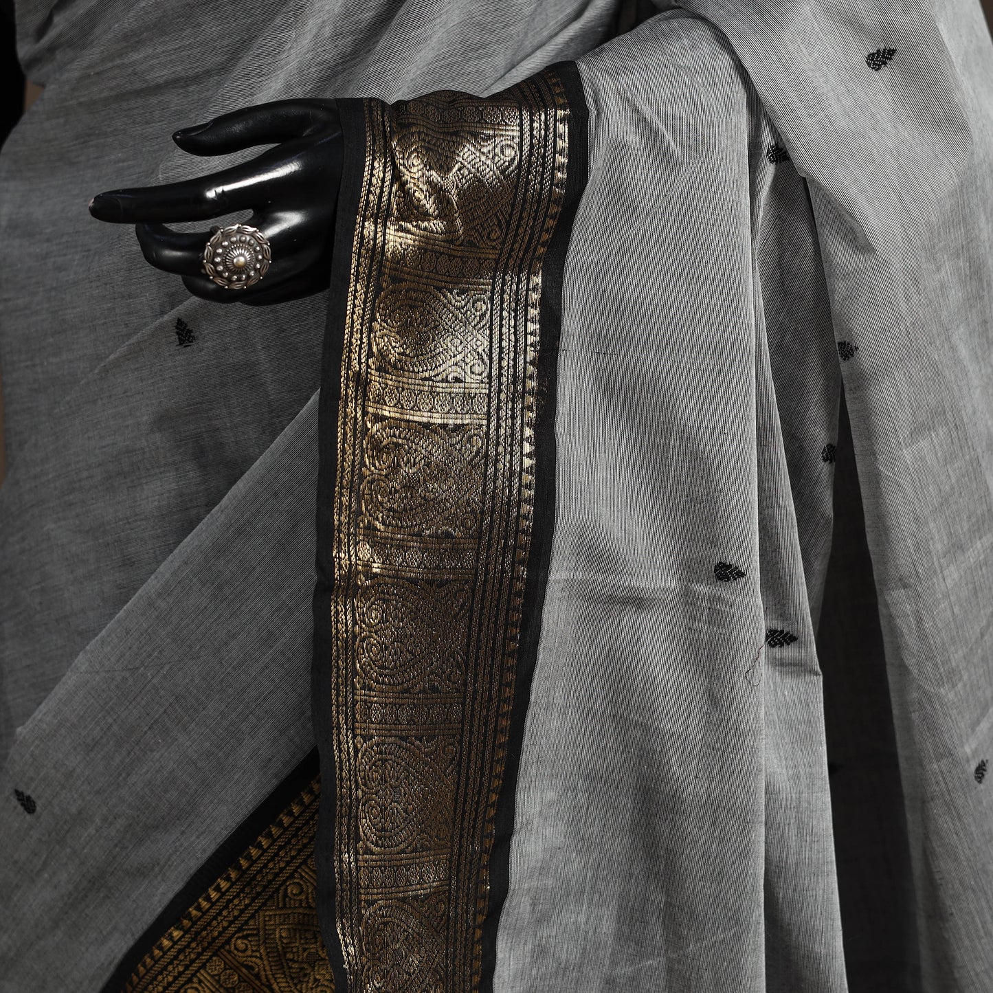 Grey - kandangi buti chettinad cotton saree with border 06