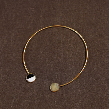Handcrafted Brass Hasli Necklace with Meenakari & Seashell Pendant