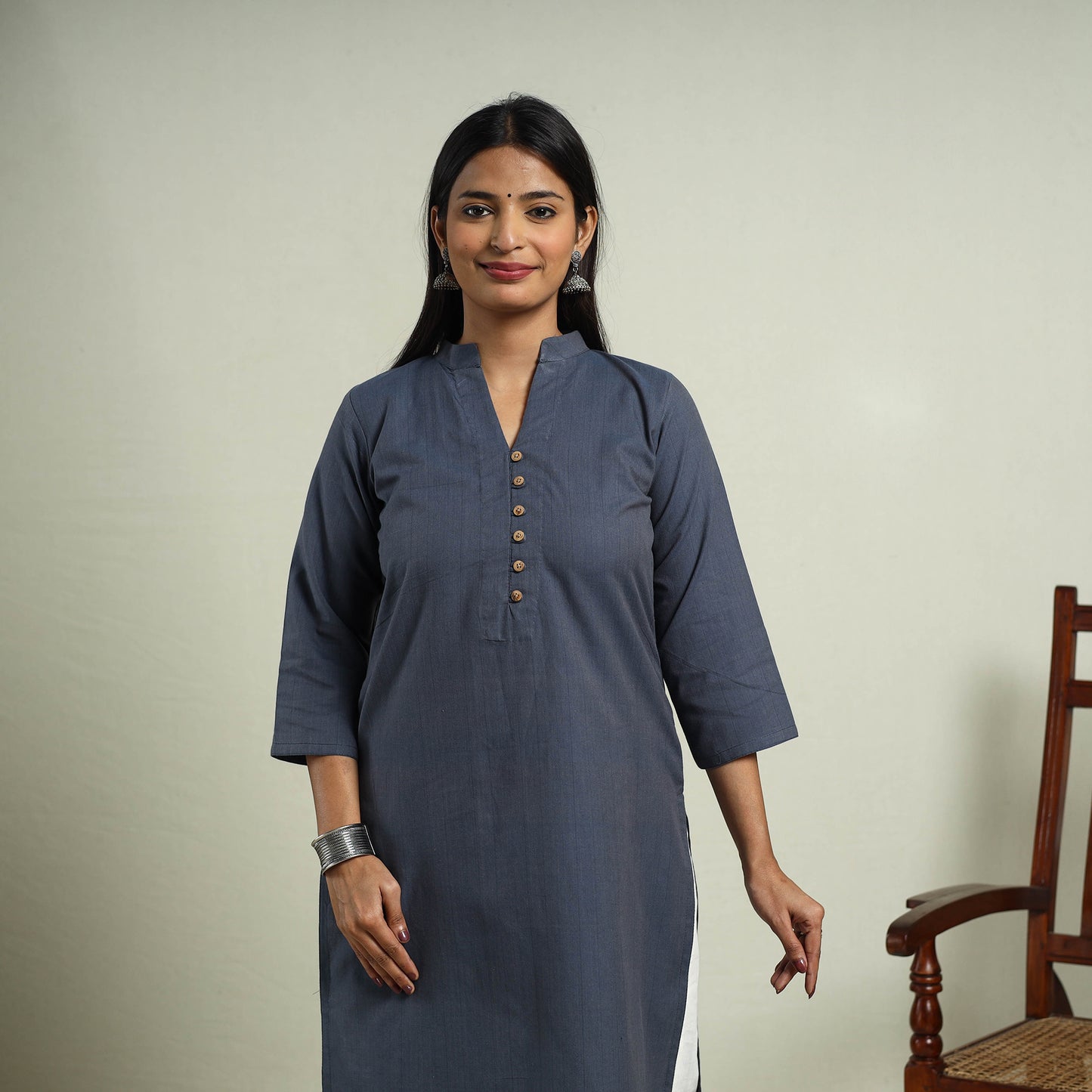 Buy Blue Jhiri Handloom Straight Cotton Kurta for Women