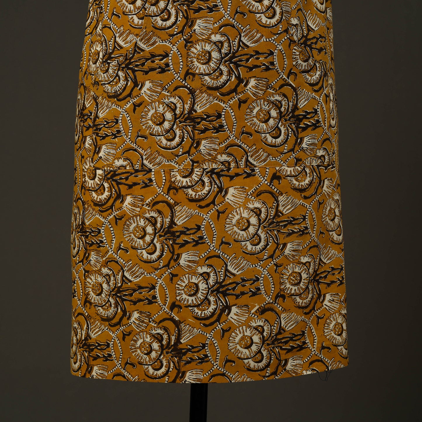 Yellow - bagru cotton apron with pocket 14 - handcrafted