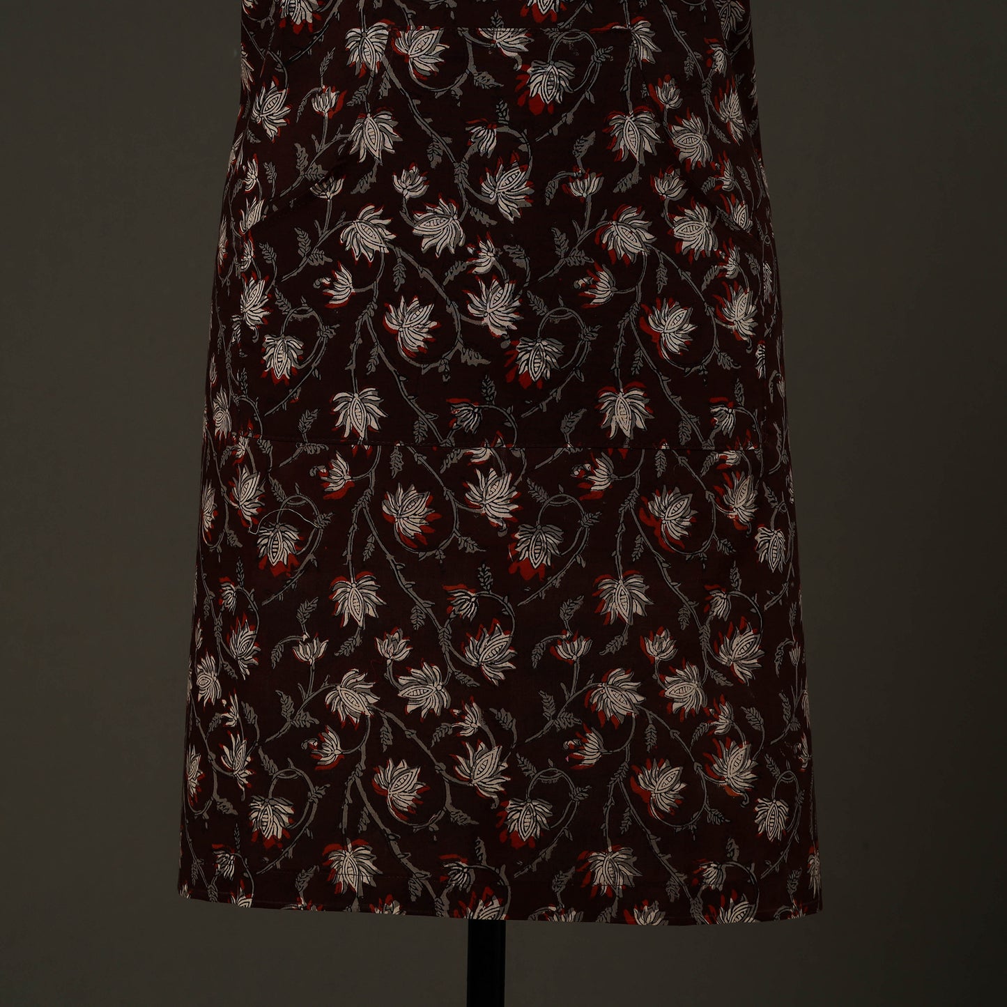 Brown - bagru cotton apron with pocket 21 - handcrafted