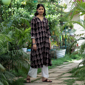Buy Block Print Cotton A-Line Bagh Kurta Online
