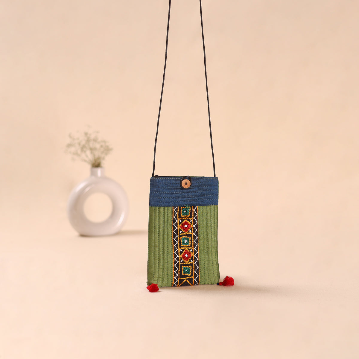 Kutch Hand Embroidery Mobile Sling Bag 23