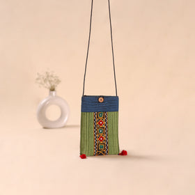 Kutch Hand Embroidery Mobile Sling Bag 23