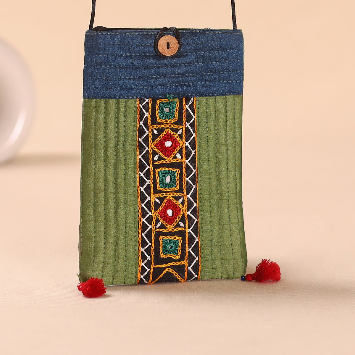 Kutch Hand Embroidery Mobile Sling Bag 23