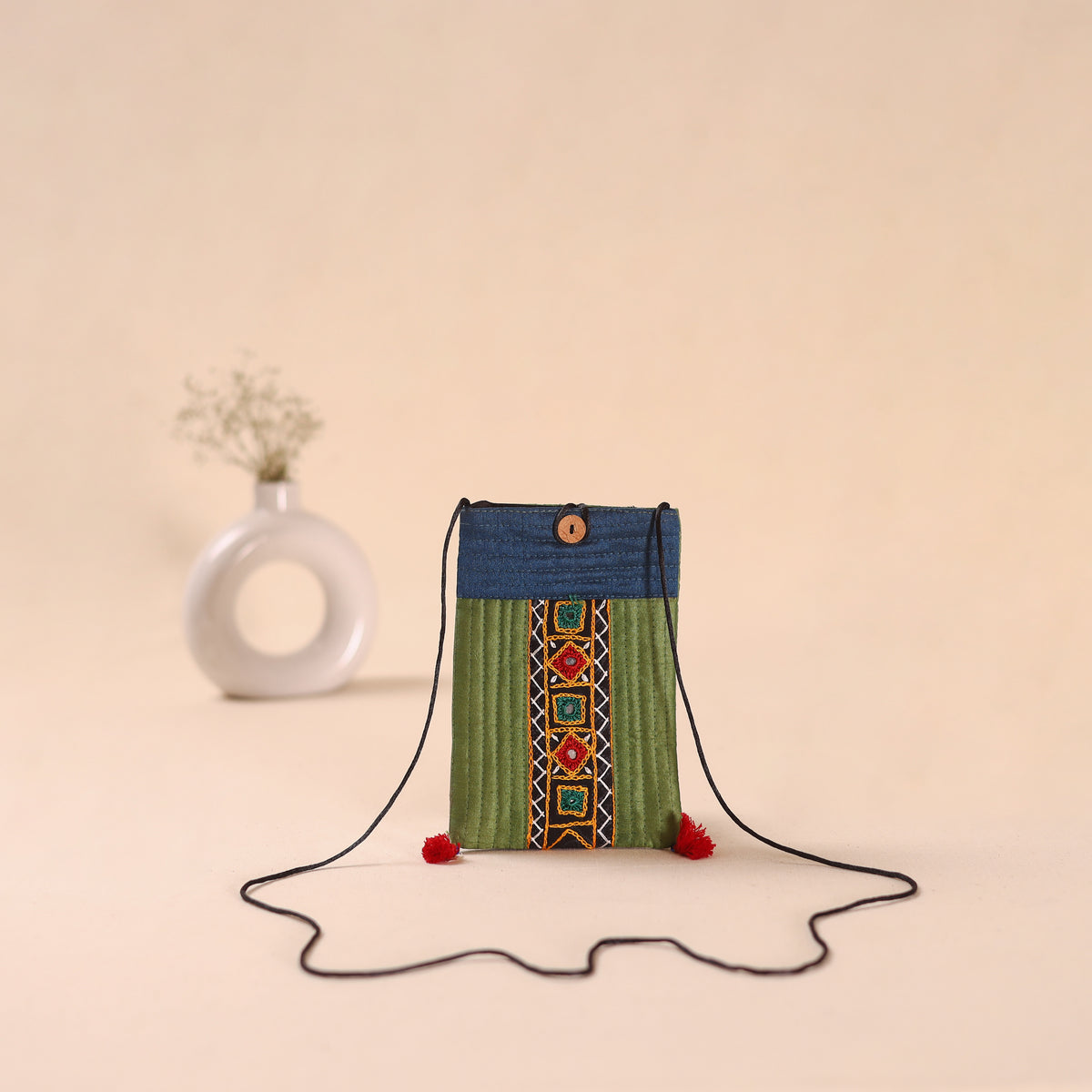 Kutch Hand Embroidery Mobile Sling Bag 23