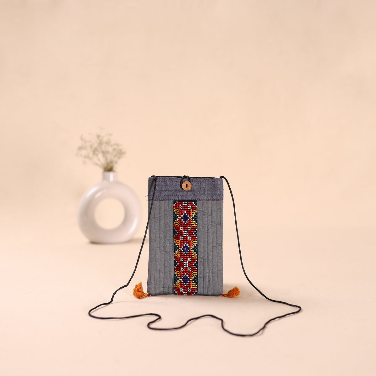 Kutch Hand Embroidery Mobile Sling Bag 31