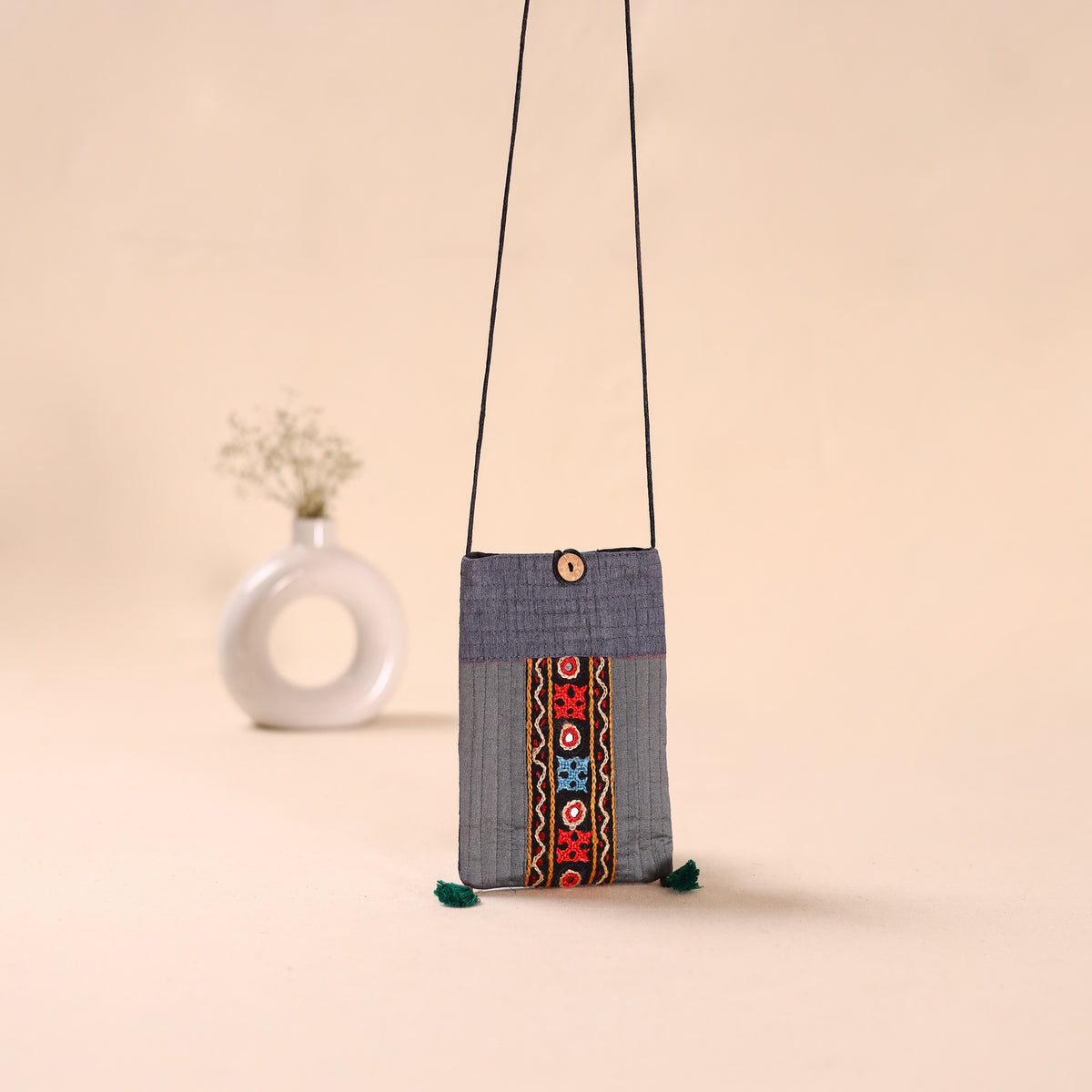 Kutch Hand Embroidery Mobile Sling Bag 37