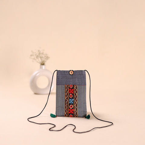 Kutch Hand Embroidery Mobile Sling Bag 37