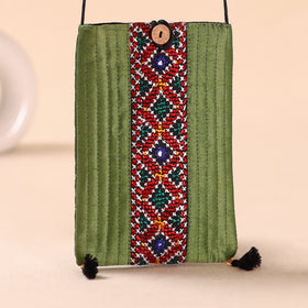 Kutch Hand Embroidery Mobile Sling Bag 40
