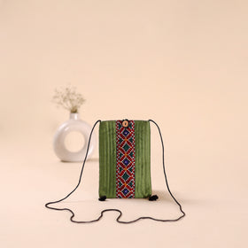 Kutch Hand Embroidery Mobile Sling Bag 40