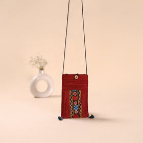 Kutch Hand Embroidery Mobile Sling Bag 43