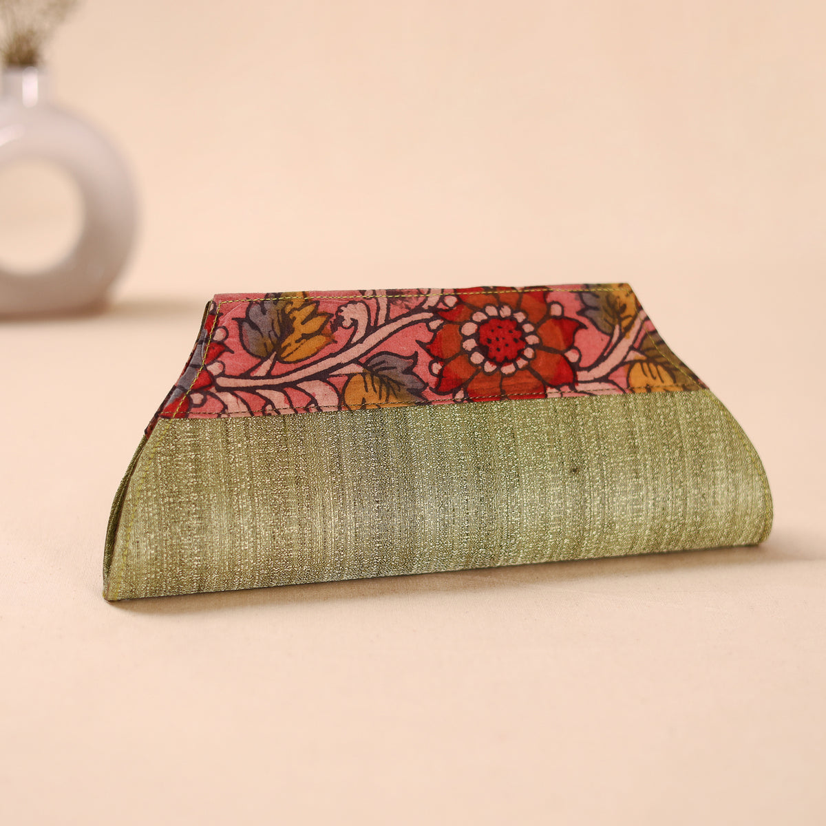 Srikalahasti Kalamkari Handpainted Clutch by Dwaraka Plus 04