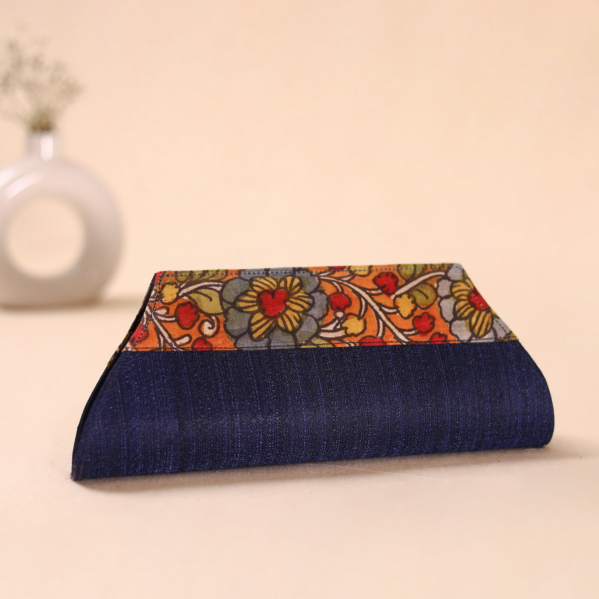 Srikalahasti Kalamkari Handpainted Clutch by Dwaraka Plus 09