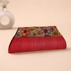 Srikalahasti Kalamkari Handpainted Clutch by Dwaraka Plus 10