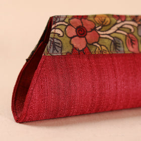Srikalahasti Kalamkari Handpainted Clutch by Dwaraka Plus 10