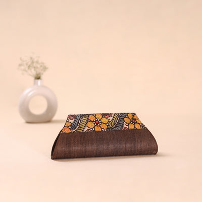 Srikalahasti Kalamkari Handpainted Clutch by Dwaraka Plus 12