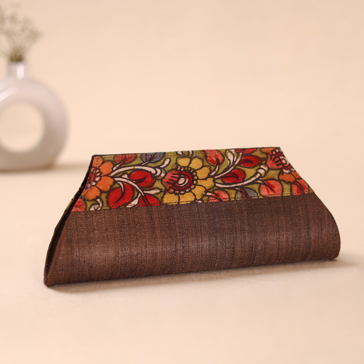 Srikalahasti Kalamkari Handpainted Clutch by Dwaraka Plus 15