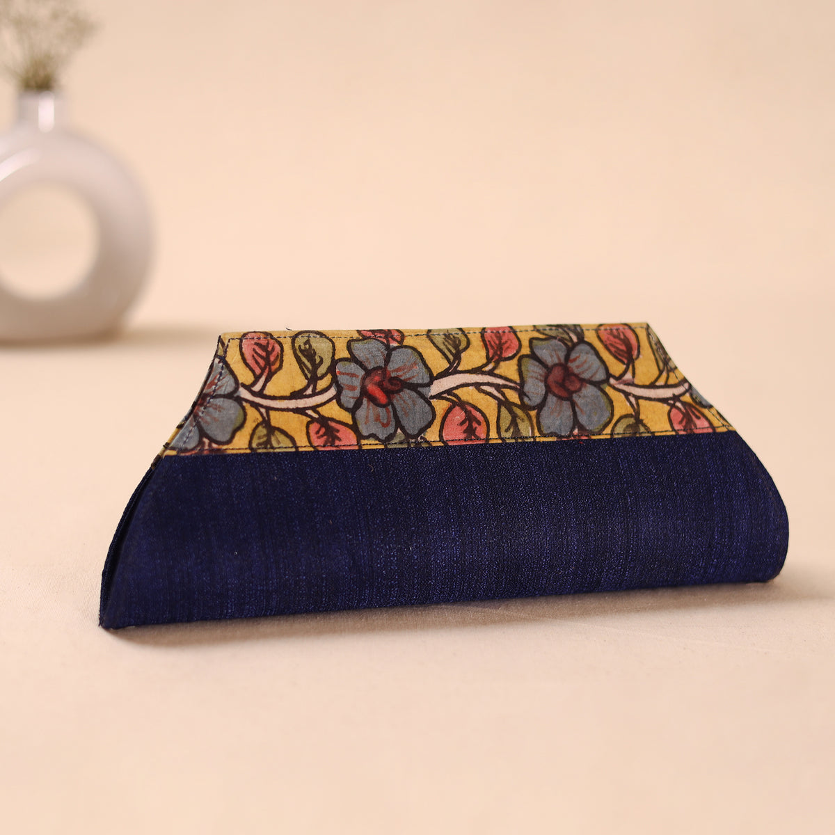 Srikalahasti Kalamkari Handpainted Clutch by Dwaraka Plus 16