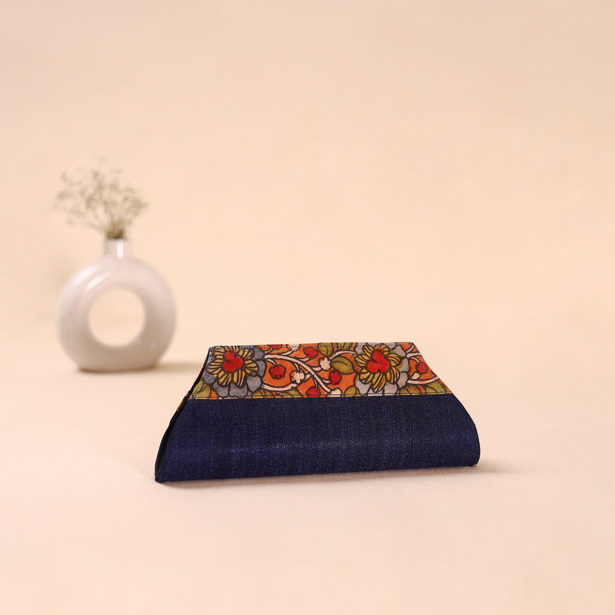 Srikalahasti Kalamkari Handpainted Clutch by Dwaraka Plus 17
