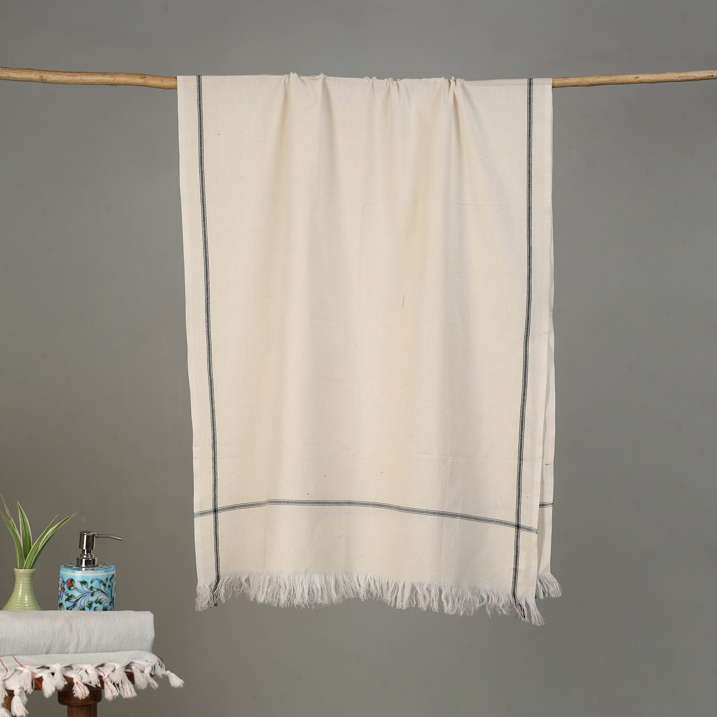 Pure Handloom Fine Cotton Plain Bath Towel 39